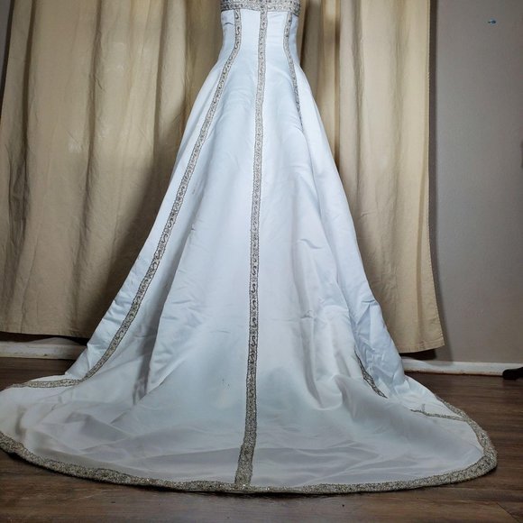 Vintage 80s train length beaded strapless wedding - Picture 5 of 11